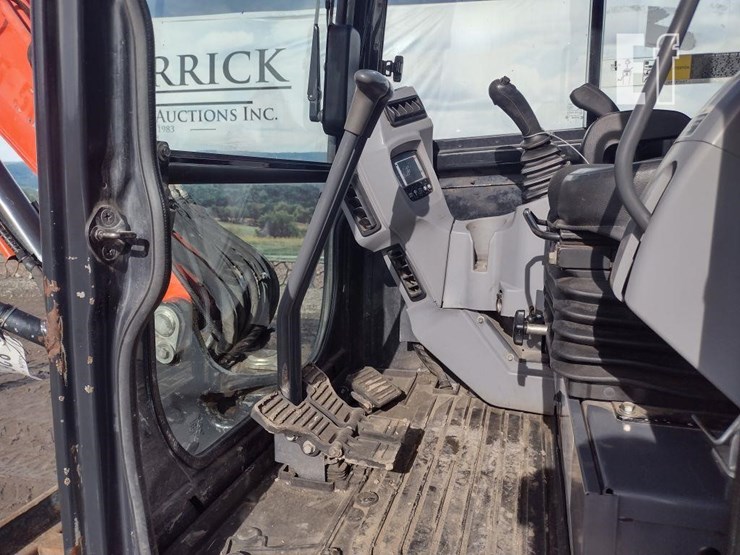 kubota-kx040-4-image-13