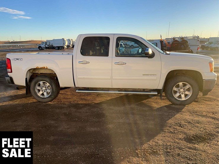 2013-gmc-sierra-1500-image-8