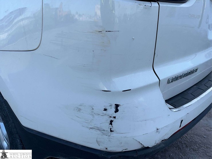 2013-chevrolet-traverse-image-31