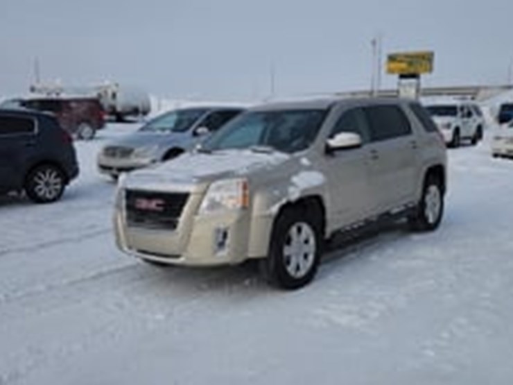 2012-gmc-f-image-5