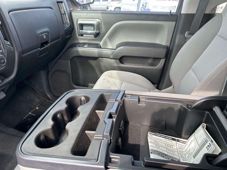 2018-chevrolet-silverado-1500-image-17