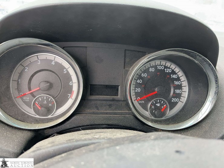 2015-ram-tradesman-image-14