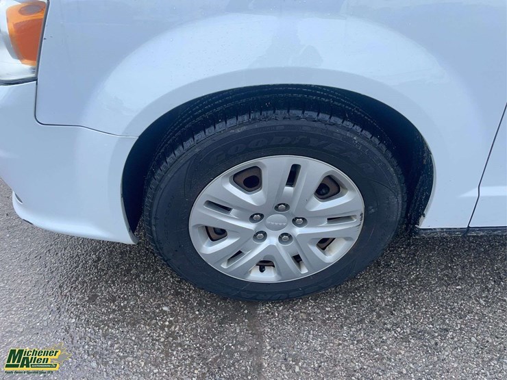 2020-dodge-grand-caravan-se-image-19