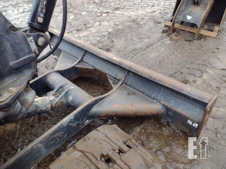 2019-kubota-u55-4-image-23