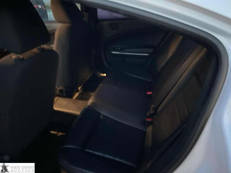 2016-dodge-charger-police-image-16