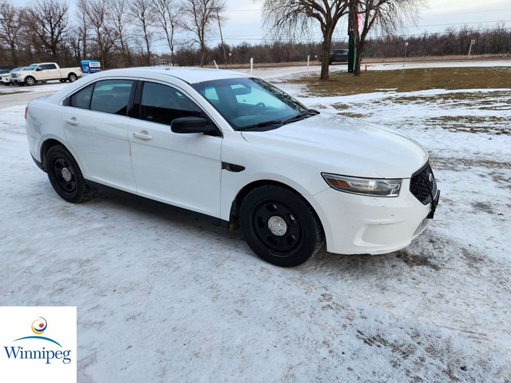 2014-ford-taurus-police-image-2