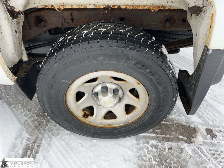 2016-chevrolet-silverado-1500-image-13