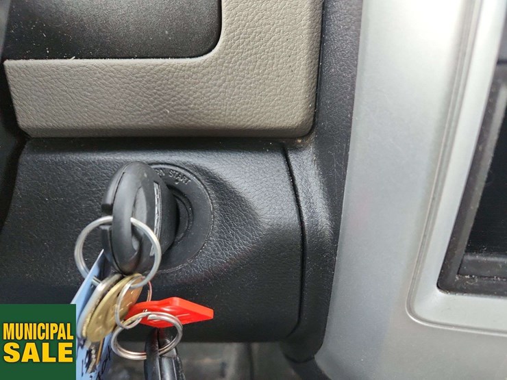 2011-dodge-1500-image-18