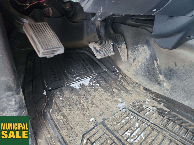 2012-dodge-1500-image-24