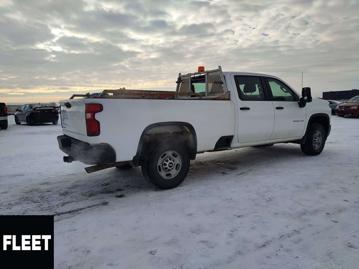 2020-chevrolet-silverado-2500hd-image-4