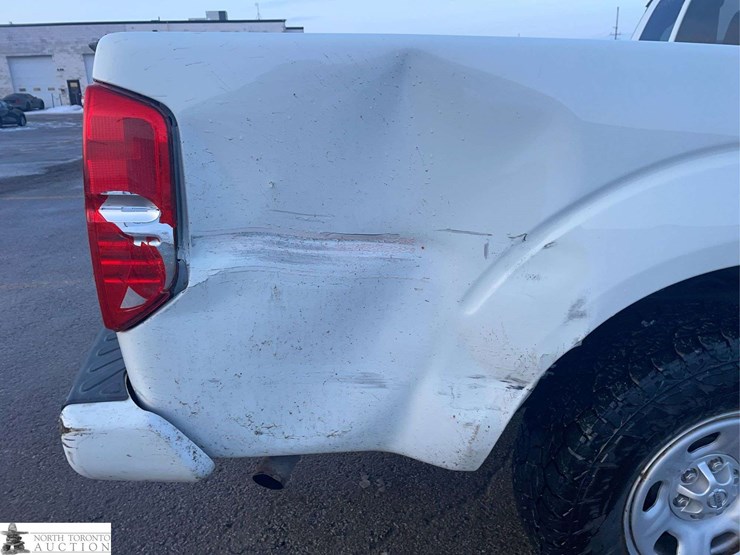 2017-nissan-frontier-image-26