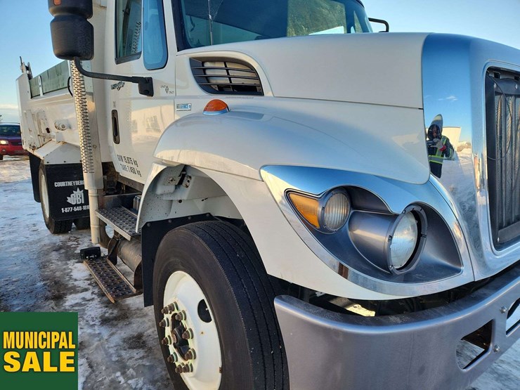 2011-international-workstar-7400-image-29