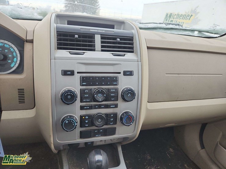 2012-ford-escape-xlt-image-21