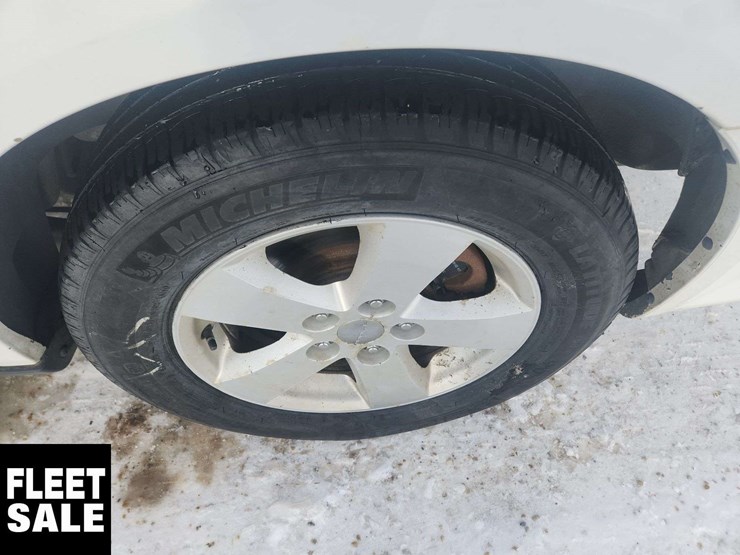 2015-dodge-grand-caravan-image-12