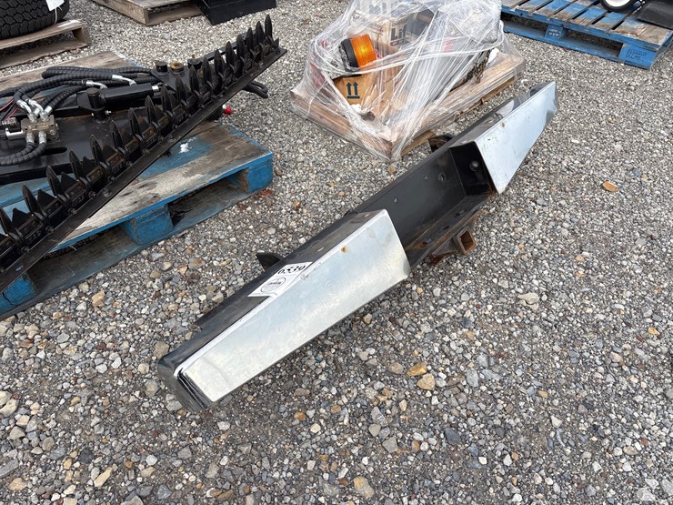 #6539-•-d1.-utility-truck-rear-bumper-image-1