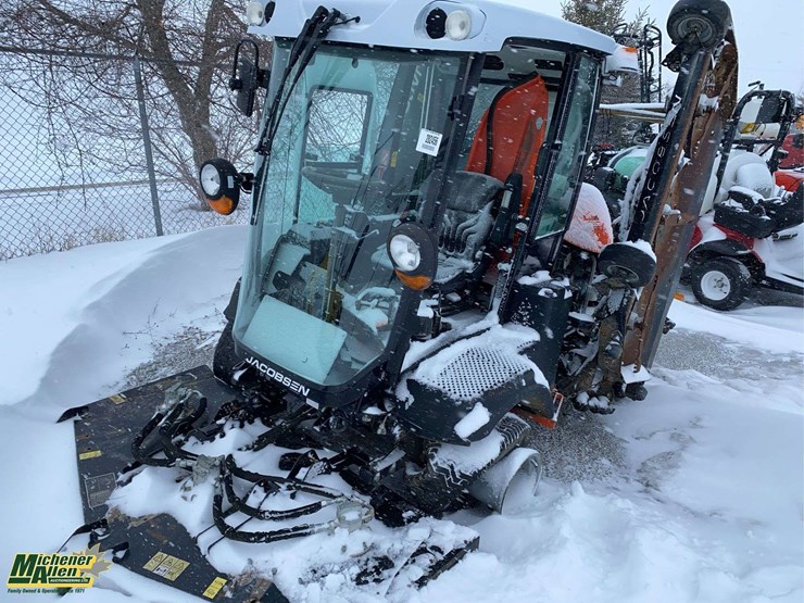 2014-jacobs-lf550-mower-image-1