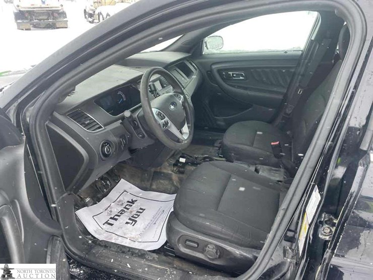 2017-ford-taurus-police-inte-image-25