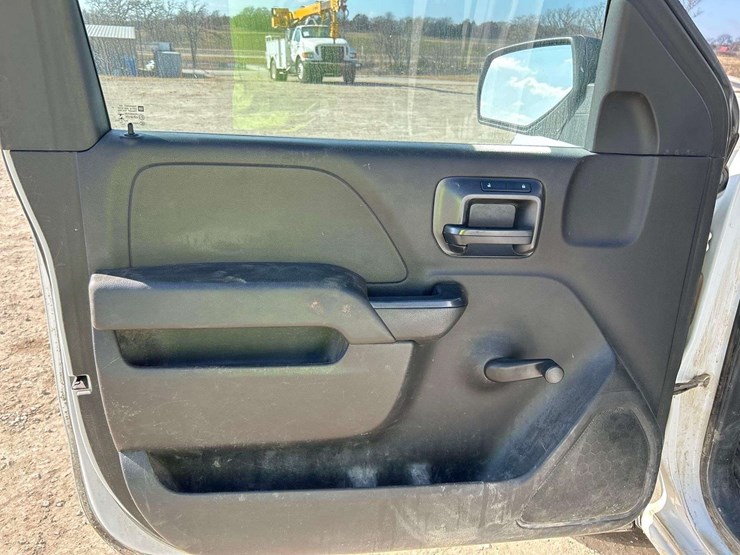 2016-chevrolet-silverado-1500-image-12