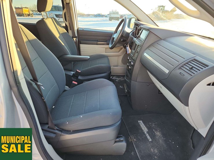 2009-dodge-grand-caravan-se-image-18