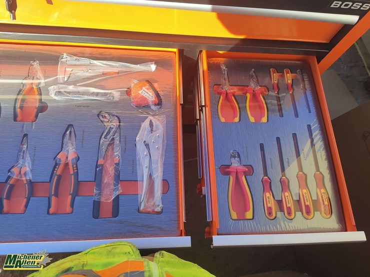 unused-boss-16-drawer-rolling-workbench-tool-box-with-peg-board-&-tools--qty-1-image-7