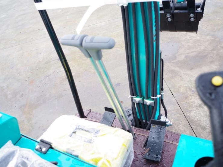 2025-cfg-industrial-h15r-mini-excavator-w/-pilot-system,-gasoline-engine,-unused-image-8