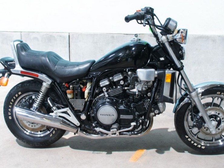 1984-honda-vf1100-magna-1100-motorcycle-image-1