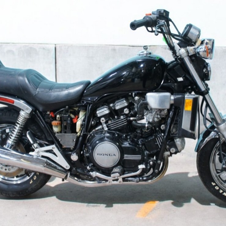 1984 Honda VF1100 MAGNA 1100 Motorcycle