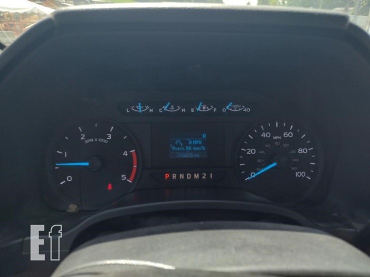 18-ford-f550-image-7