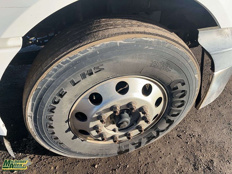 2017-international-prostar-image-13