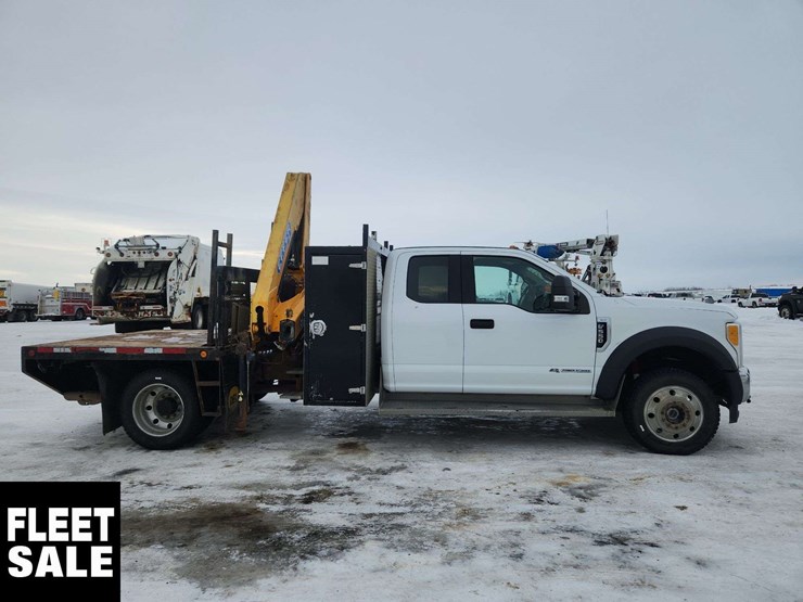 2017-ford-f550-image-8