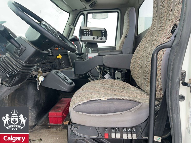 2019-international-workstar-7400-image-13