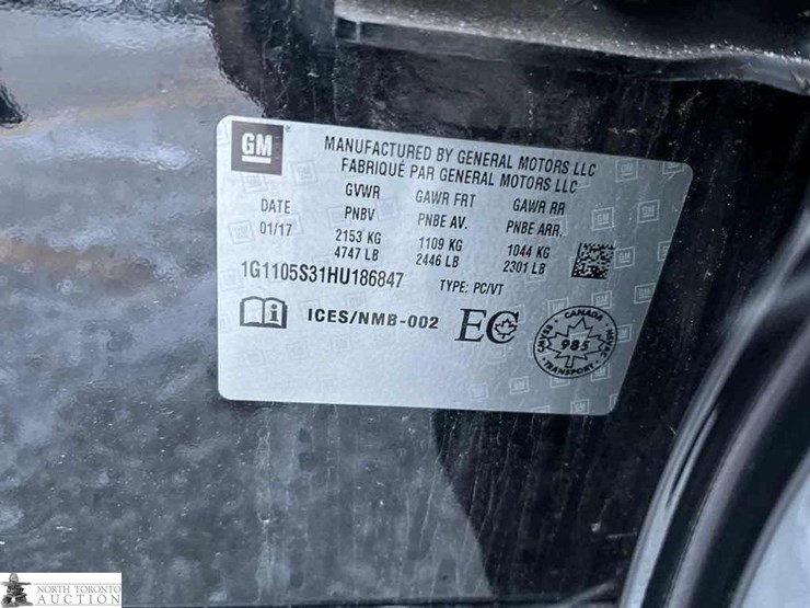 2017-chevrolet-impala-lt-image-10