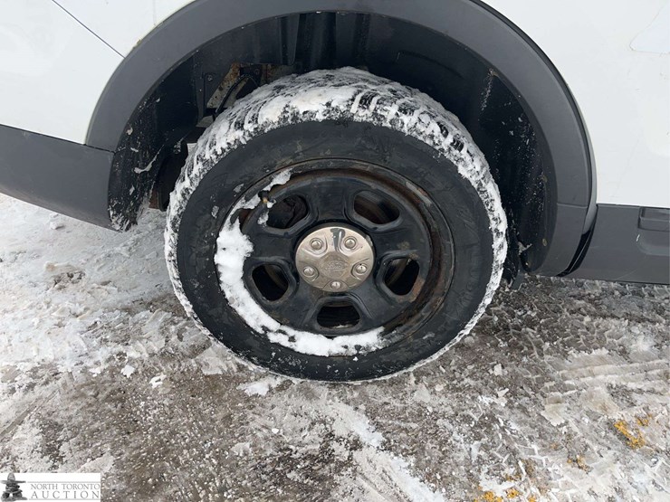 2014-ford-explorer-police-interceptor-image-10