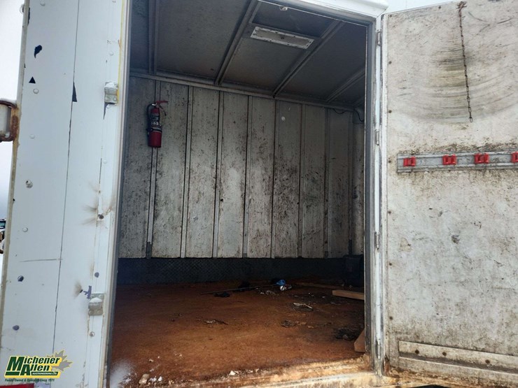 2014-ford-f350-image-26