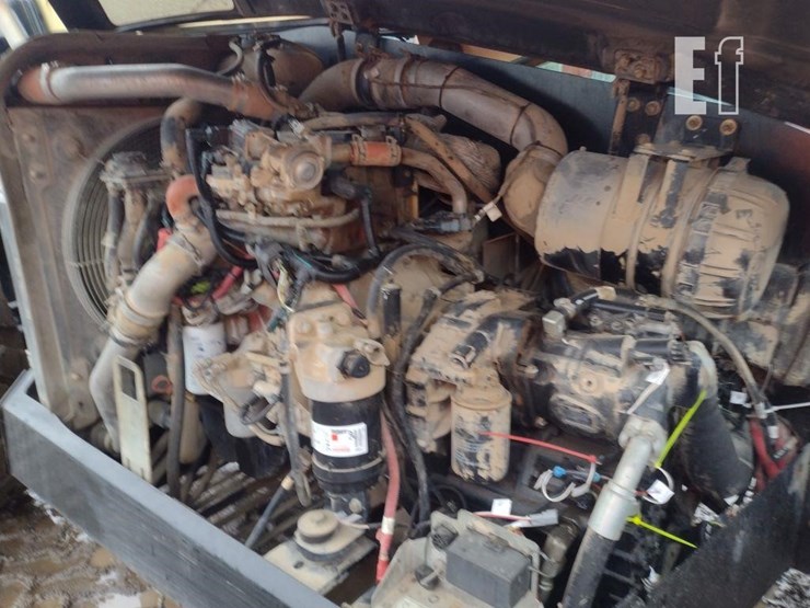 2016-jlg-1255-image-28