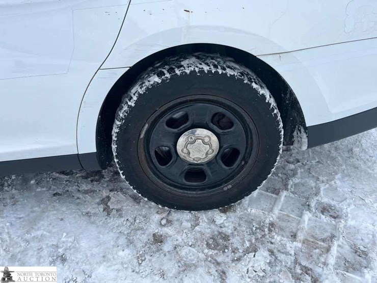 2013-ford-taurus-police-inte-image-22