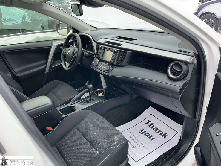 2017-toyota-rav4-image-29