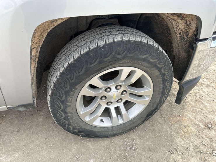 2018-chevrolet-silverado-1500-image-27