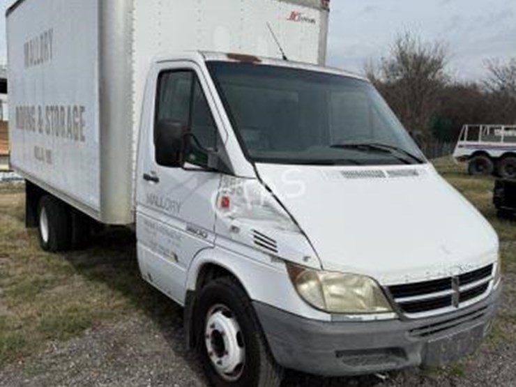 2005-dodge-3500-image-5