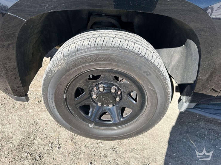 2016-chevrolet-tahoe-image-22