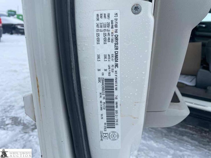 2009-dodge-grand-caravan-se-image-21