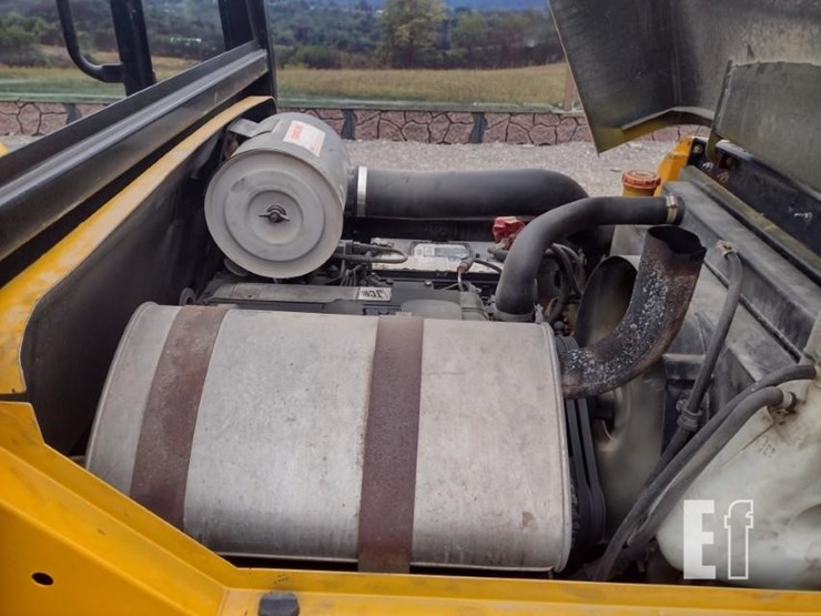 2005-jcb-930-image-25