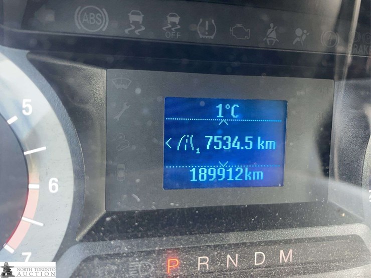 2015-ford-expedition-image-15