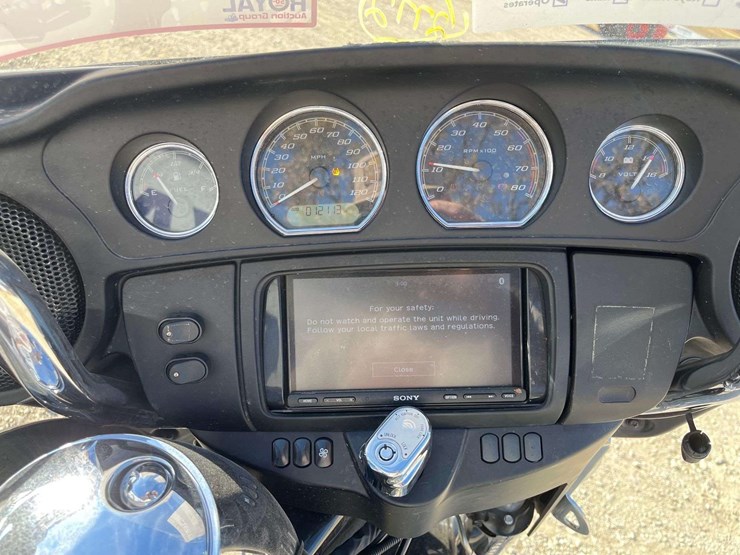 2022-harley-davidson-flhtp-police-electra-glide-motorcycle-image-6