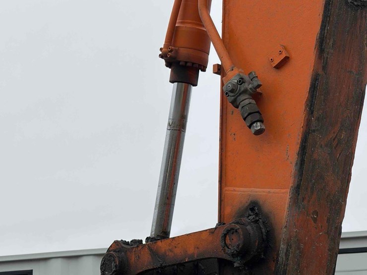 2013-doosan-dx180-lc-3-image-8