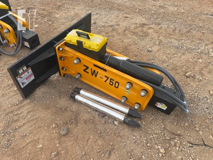 wolverine-cb-11750-f-skid-steer-hammer-image-1