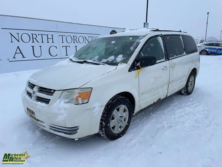 2008-dodge-grand-caravan-se-image-1