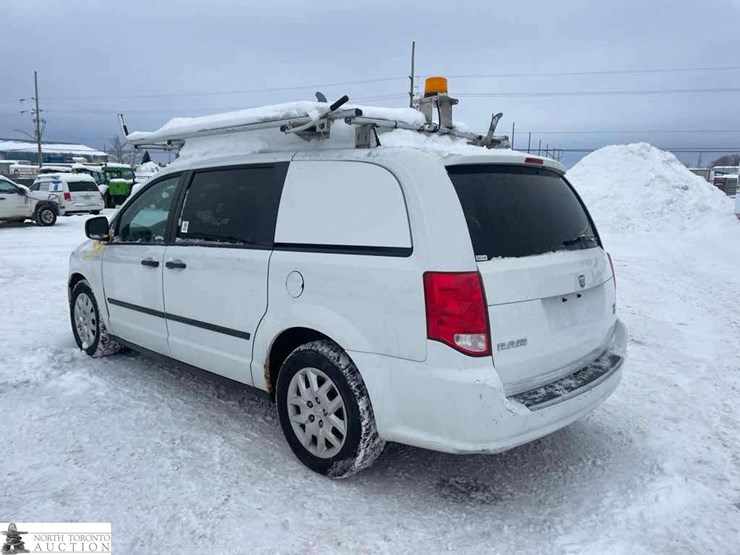 2015-ram-tradesman-image-6