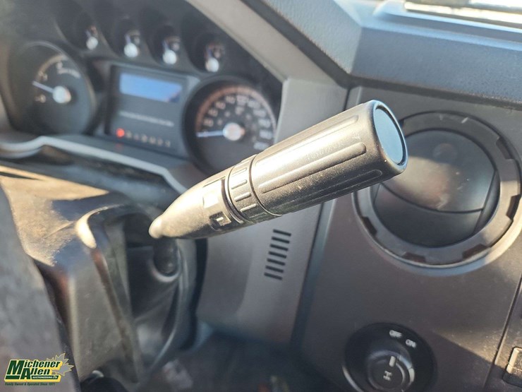 2015-ford-f350-image-31