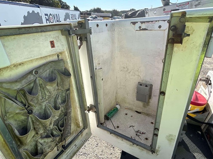 2014-dodge-ram-4500-image-21